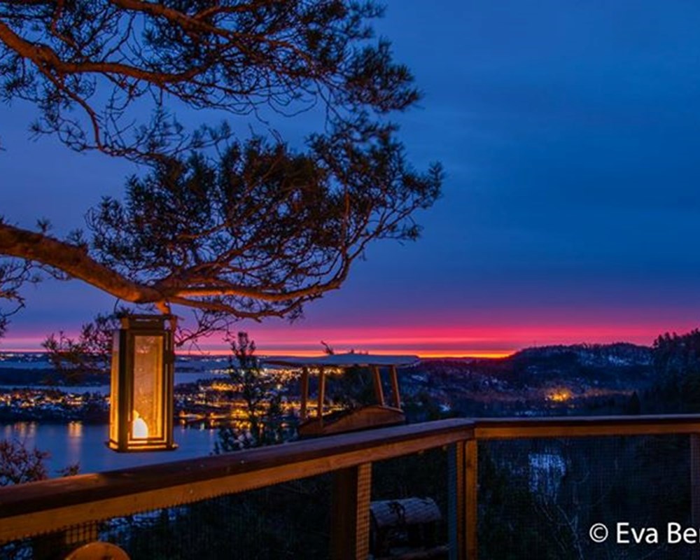 Eva Berg Terrassen Ugleredet Rød Himmel 2